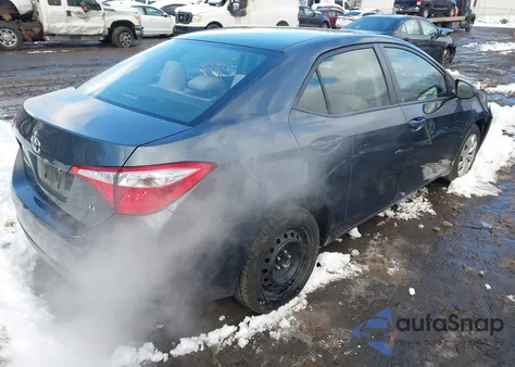 2015 Toyota Corolla Le z USA, uszkodzony, nr VIN 2T1BURHE4FC377723